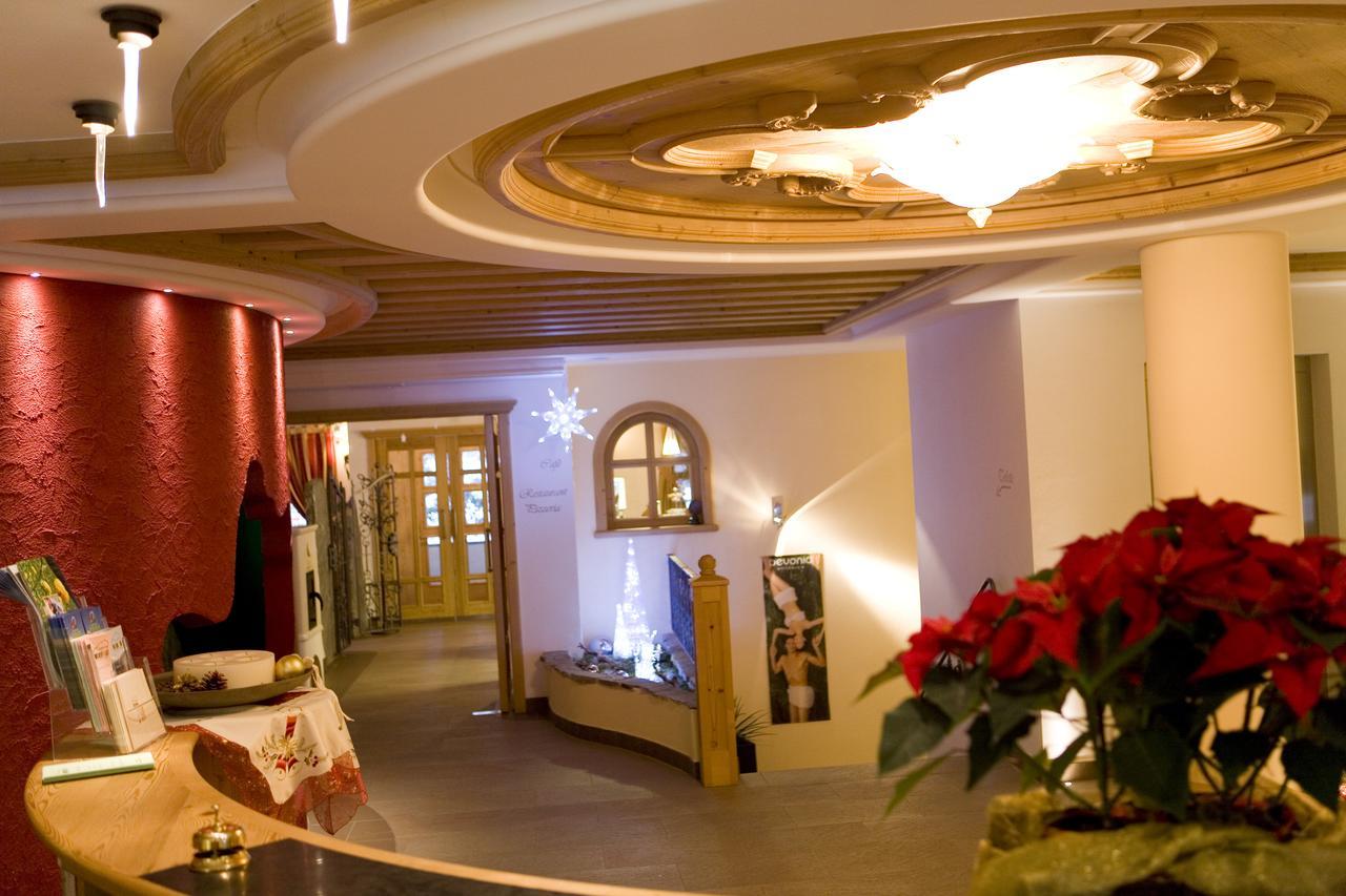 Vidor Resort Pozza di Fassa Exteriör bild